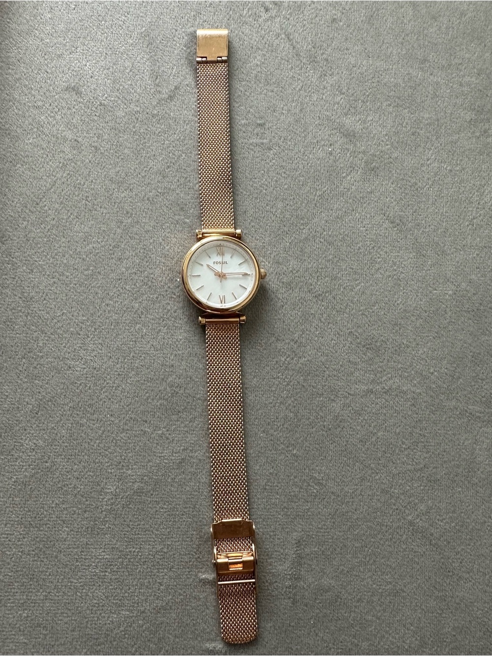 Fossil Women's Mini Carlie Rose Gold Mesh Bracelet Watch 28mm - Picture 4 of 5